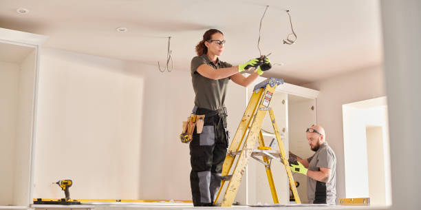 Best Local Electrician Companies  in Collegedale, TN